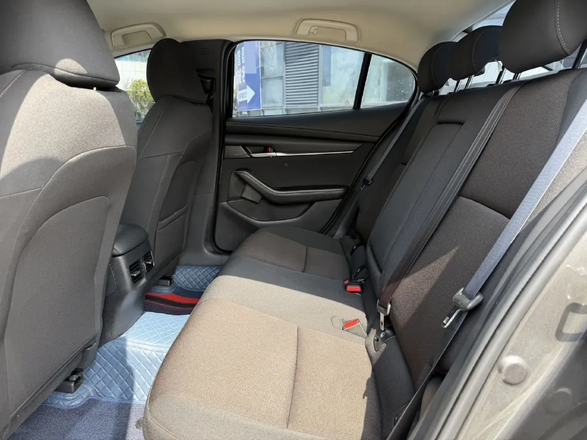 2022 Mazda 3 Axela 2.0L 158HP L4 6AT,autocango,china used car exporter,china ev exporter,chinese used car exporter,chinese used ev exporter