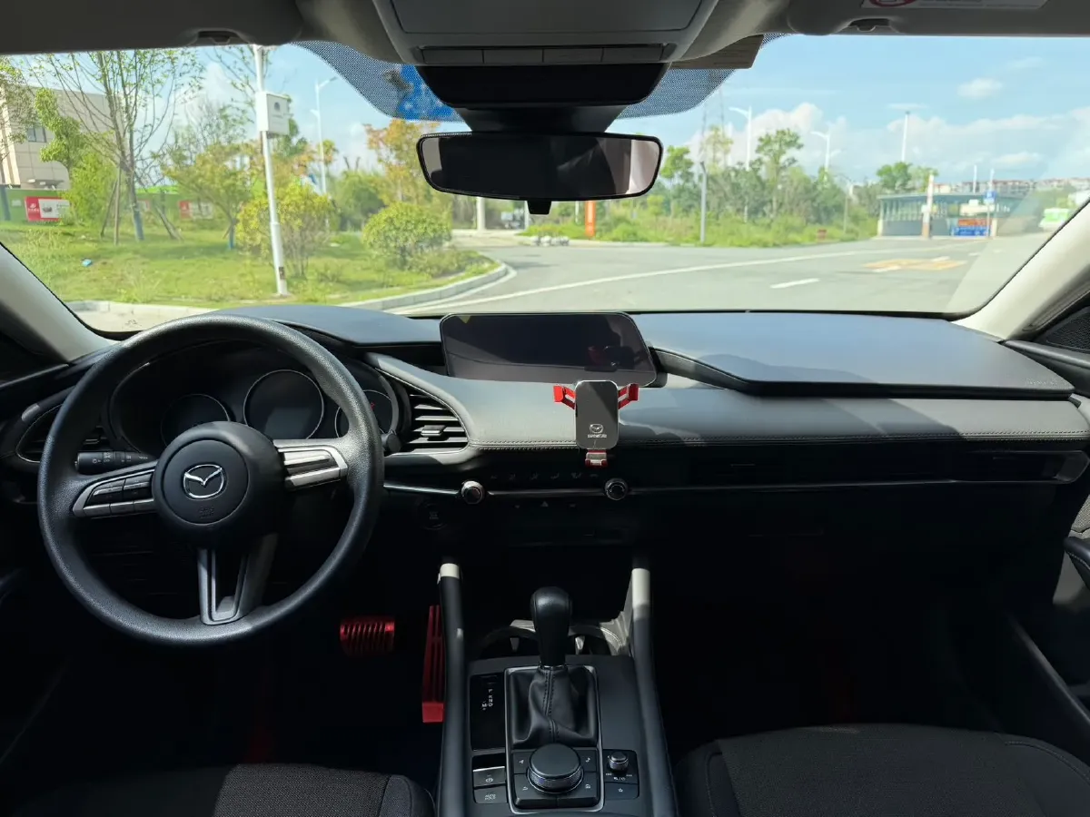 2022 Mazda 3 Axela 2.0L 158HP L4 6AT,autocango,china used car exporter,china ev exporter,chinese used car exporter,chinese used ev exporter