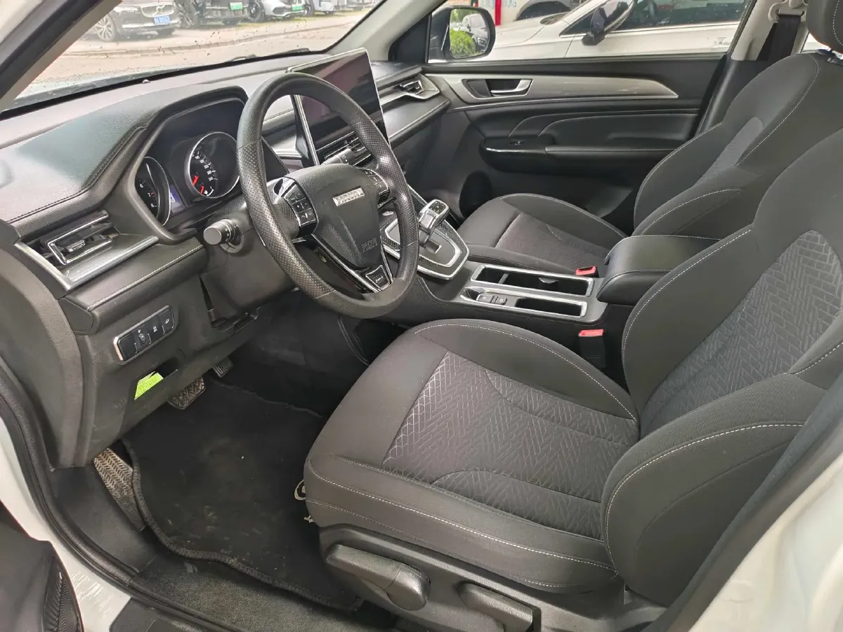 2023 Haval M6 1.5T 150HP L4 7DCT,autocango,china used car exporter,china ev exporter,chinese used car exporter,chinese used ev exporter