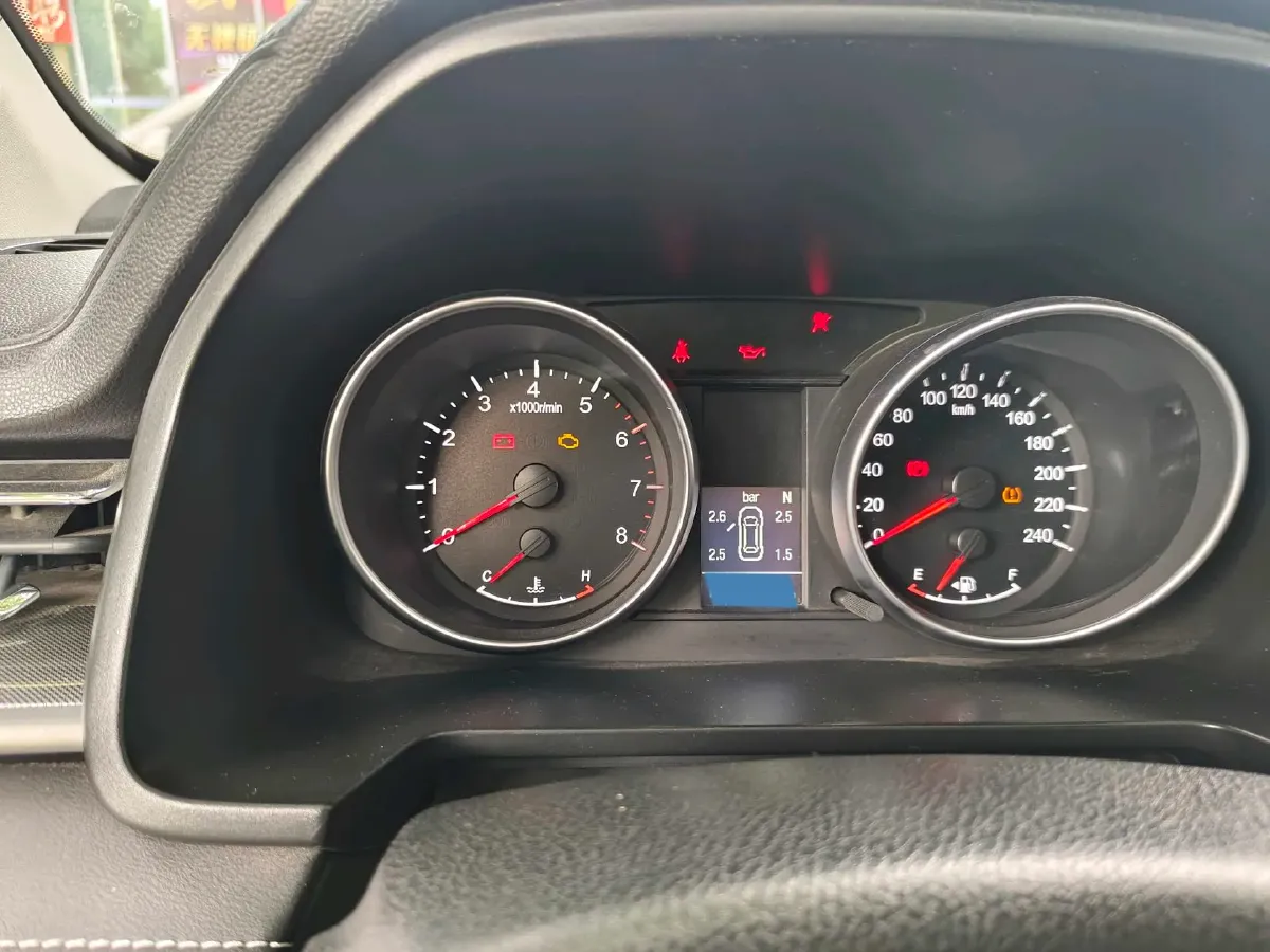 2023 Haval M6 1.5T 150HP L4 7DCT,autocango,china used car exporter,china ev exporter,chinese used car exporter,chinese used ev exporter