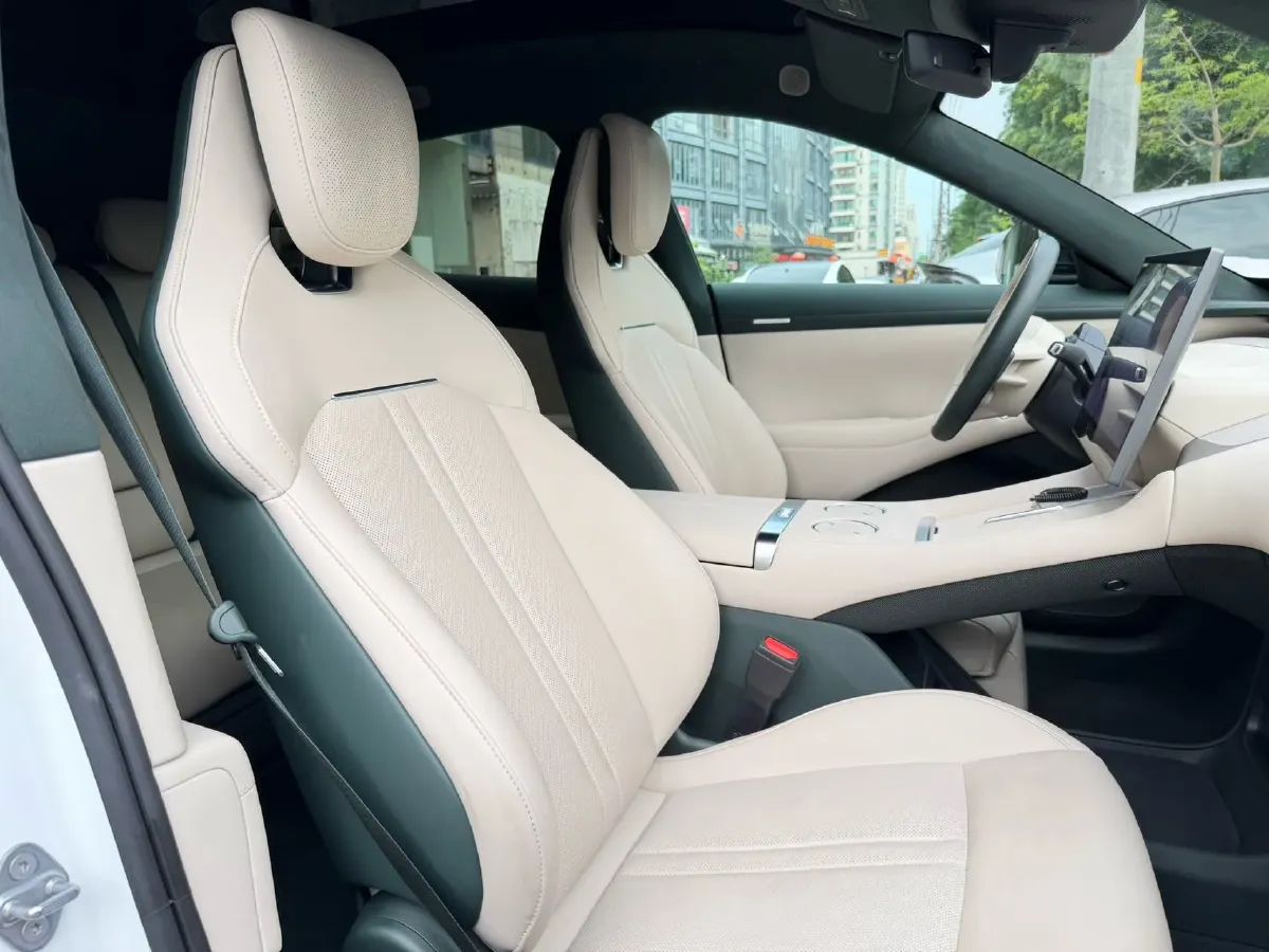 2025 MI YU7 BEV 101.7KWH,autocango,china used car exporter,china ev exporter,chinese used car exporter,chinese used ev exporter