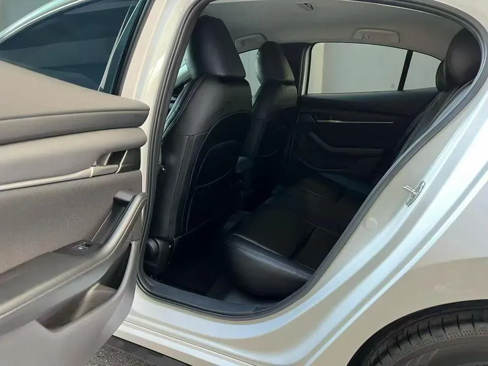 2023 Mazda 3 Axela 2.0L 158HP L4 6AT,autocango,china used car exporter,china ev exporter,chinese used car exporter,chinese used ev exporter