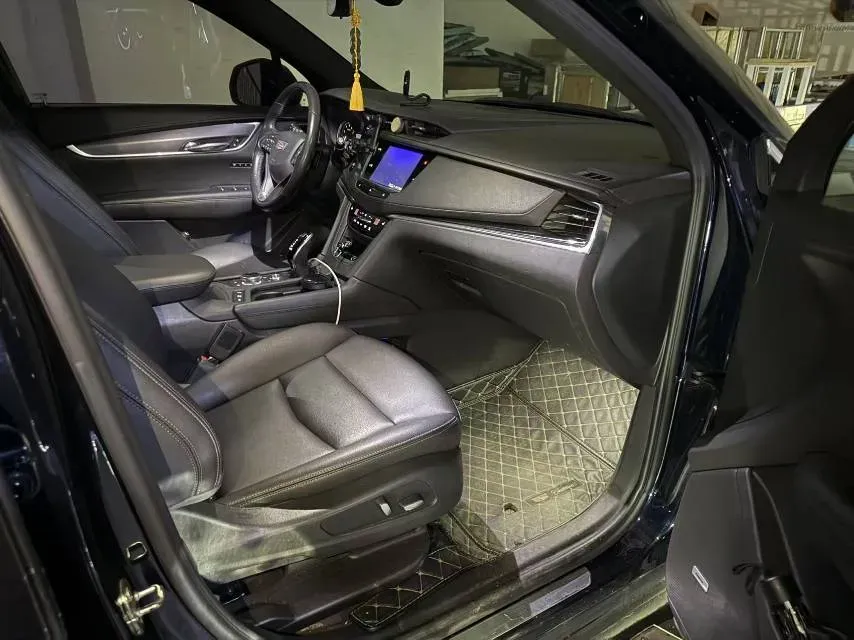 2021 Cadillac XT6 2.0T 237HP L4 9AT,autocango,china used car exporter,china ev exporter,chinese used car exporter,chinese used ev exporter