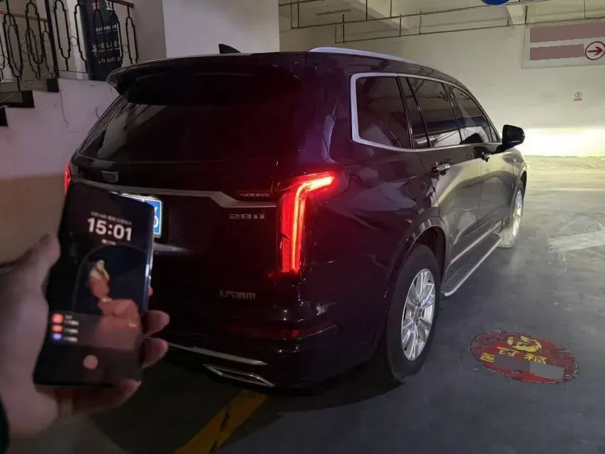 2021 Cadillac XT6 2.0T 237HP L4 9AT,autocango,china used car exporter,china ev exporter,chinese used car exporter,chinese used ev exporter