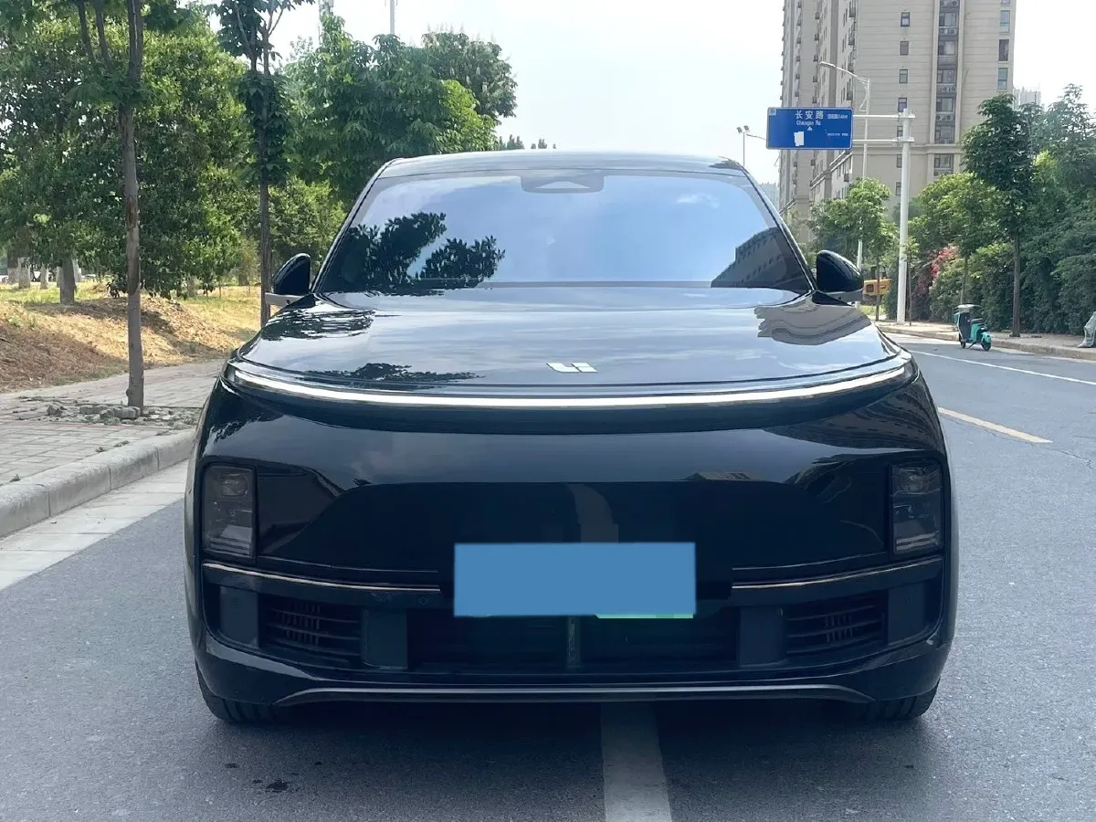 2023 Li L8 Range Extended 154HP REEV 40.9KWH,autocango,china used car exporter,china ev exporter,chinese used car exporter,chinese used ev exporter