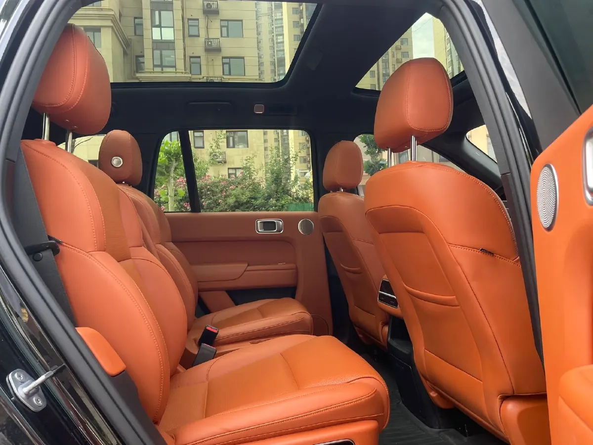 2023 Li L8 Range Extended 154HP REEV 40.9KWH,autocango,china used car exporter,china ev exporter,chinese used car exporter,chinese used ev exporter