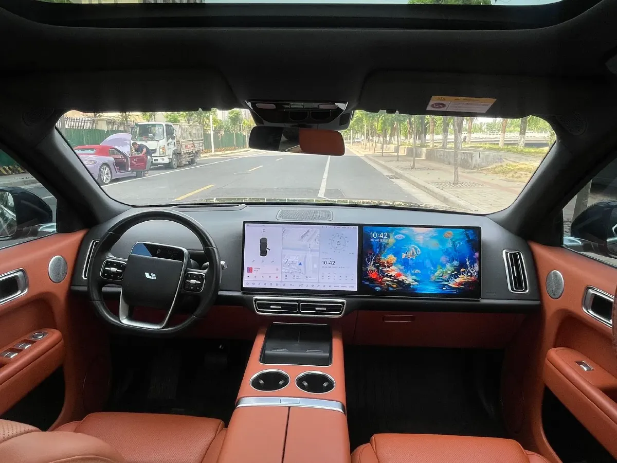 2023 Li L8 Range Extended 154HP REEV 40.9KWH,autocango,china used car exporter,china ev exporter,chinese used car exporter,chinese used ev exporter