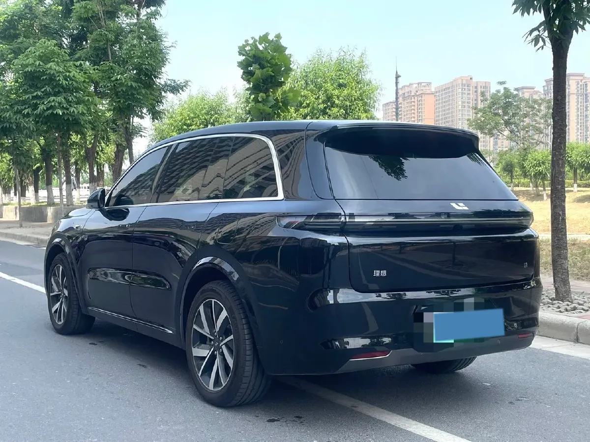 2023 Li L8 Range Extended 154HP REEV 40.9KWH,autocango,china used car exporter,china ev exporter,chinese used car exporter,chinese used ev exporter