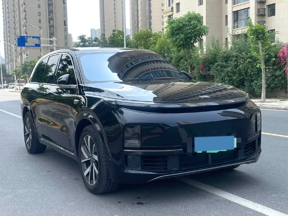 2023 Li L8 Range Extended 154HP REEV 40.9KWH,autocango,china used car exporter,china ev exporter,chinese used car exporter,chinese used ev exporter