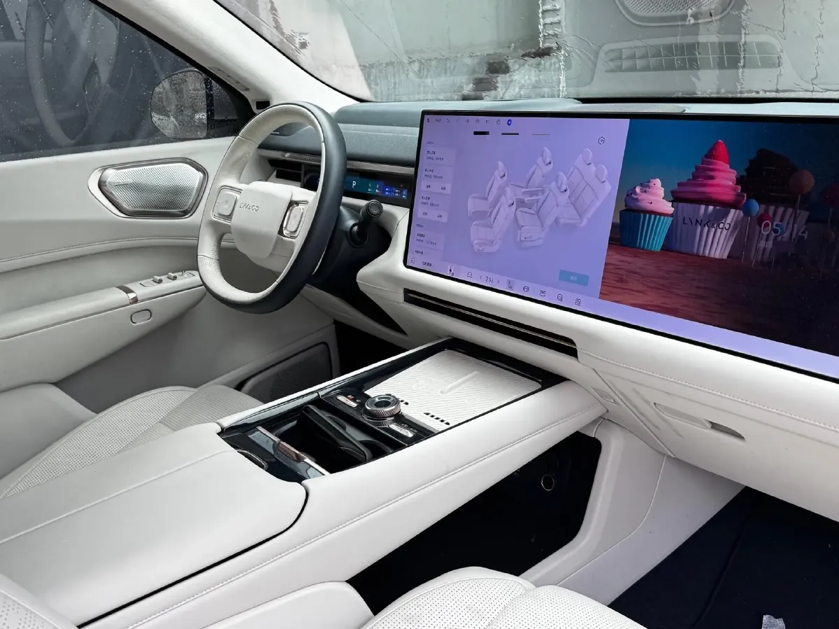 2025 LYNK&CO 900 2.0T 254HP L4 3DHT PHEV,autocango,china used car exporter,china ev exporter,chinese used car exporter,chinese used ev exporter