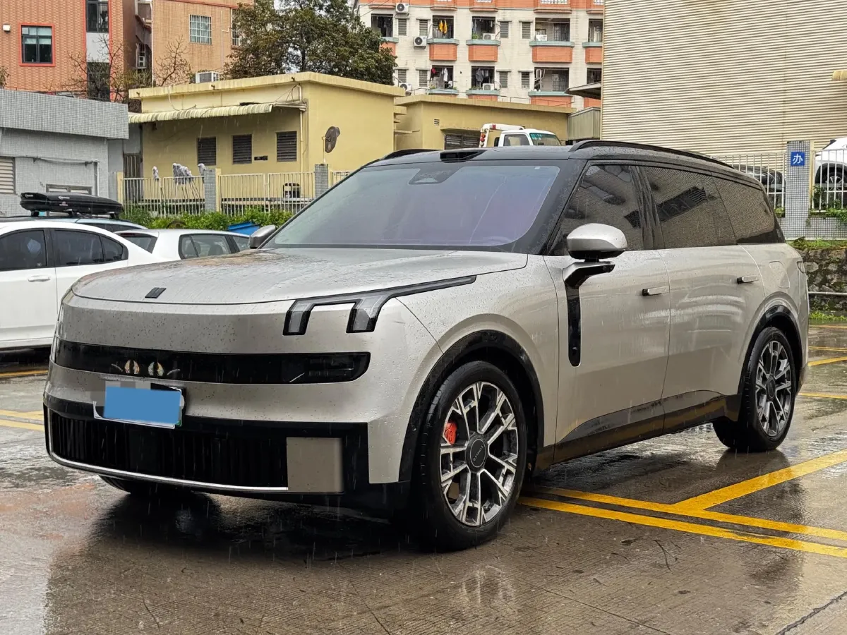 2025 LYNK&CO 900 2.0T 254HP L4 3DHT PHEV,autocango,china used car exporter,china ev exporter,chinese used car exporter,chinese used ev exporter