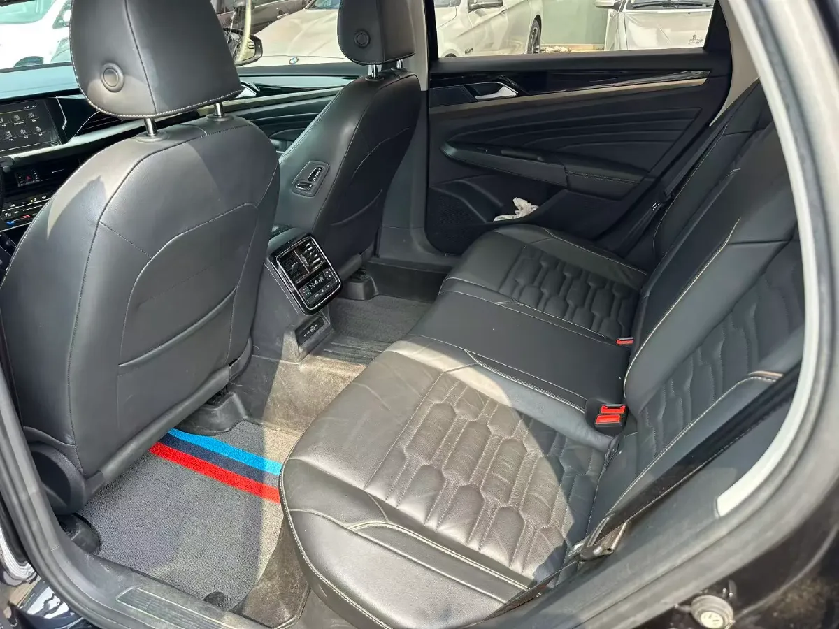 2020 Volkswagen Passat 2.0T 186HP L4 7DCT,autocango,china used car exporter,china ev exporter,chinese used car exporter,chinese used ev exporter