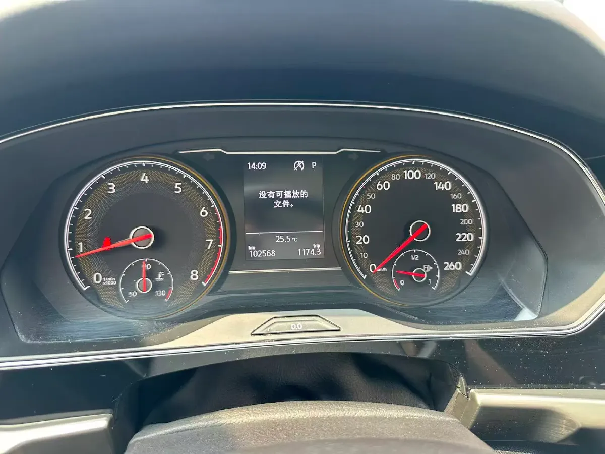 2020 Volkswagen Passat 2.0T 186HP L4 7DCT,autocango,china used car exporter,china ev exporter,chinese used car exporter,chinese used ev exporter