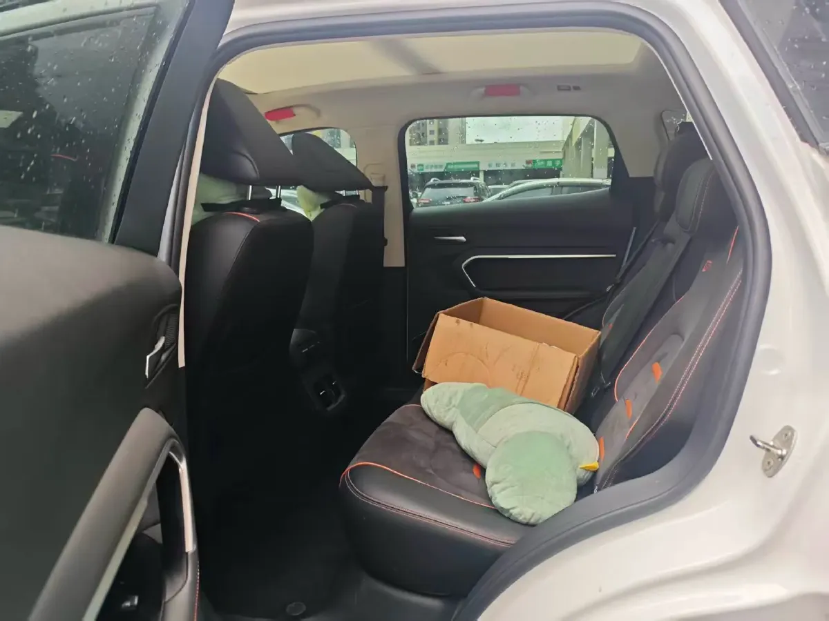 2021 Haval H6 2.0T 224HP L4 7DCT,autocango,china used car exporter,china ev exporter,chinese used car exporter,chinese used ev exporter