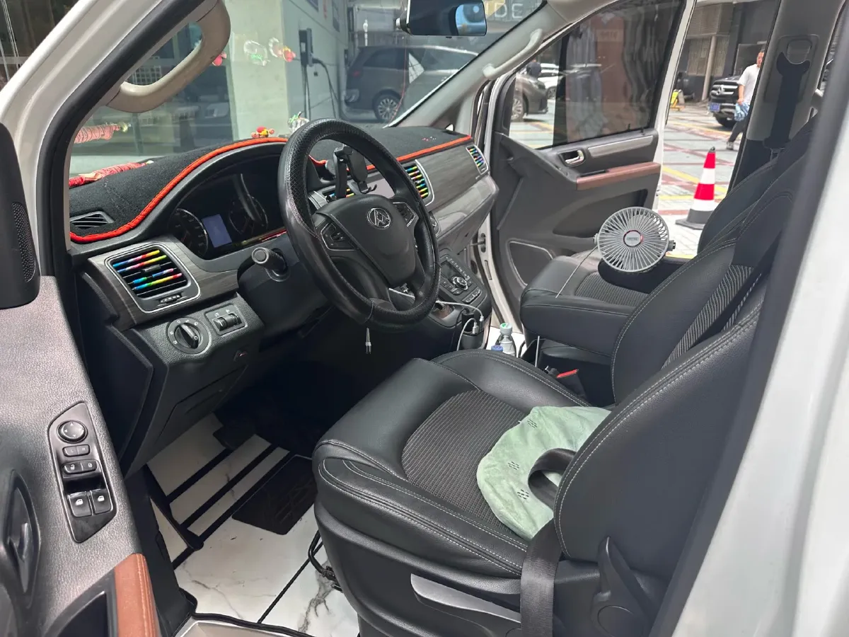 2018 MAXUS G10 2.0T 224HP L4 6AT,autocango,china used car exporter,china ev exporter,chinese used car exporter,chinese used ev exporter