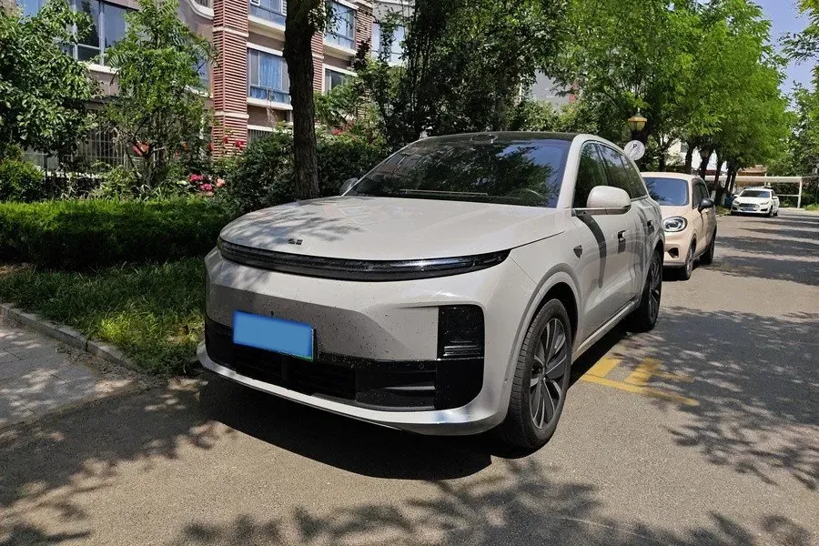 2025 Li L6 Range Extended 154HP L4 REEV,autocango,china used car exporter,china ev exporter,chinese used car exporter,chinese used ev exporter