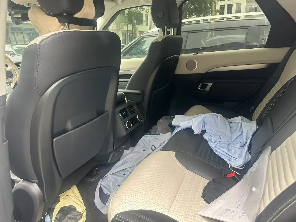 2023 Land Rover Discovery 3.0T 360HP L6 8AT,autocango,china used car exporter,china ev exporter,chinese used car exporter,chinese used ev exporter