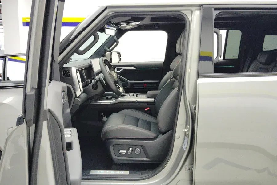 2023 Jetour Traveller 2.0T 254HP L4 7DCT,autocango,china used car exporter,china ev exporter,chinese used car exporter,chinese used ev exporter