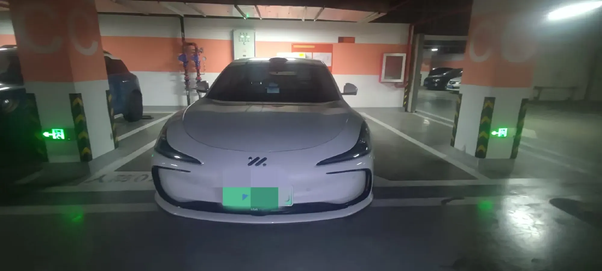 2024 IM L6 BEV 75KWH,autocango,china used car exporter,china ev exporter,chinese used car exporter,chinese used ev exporter