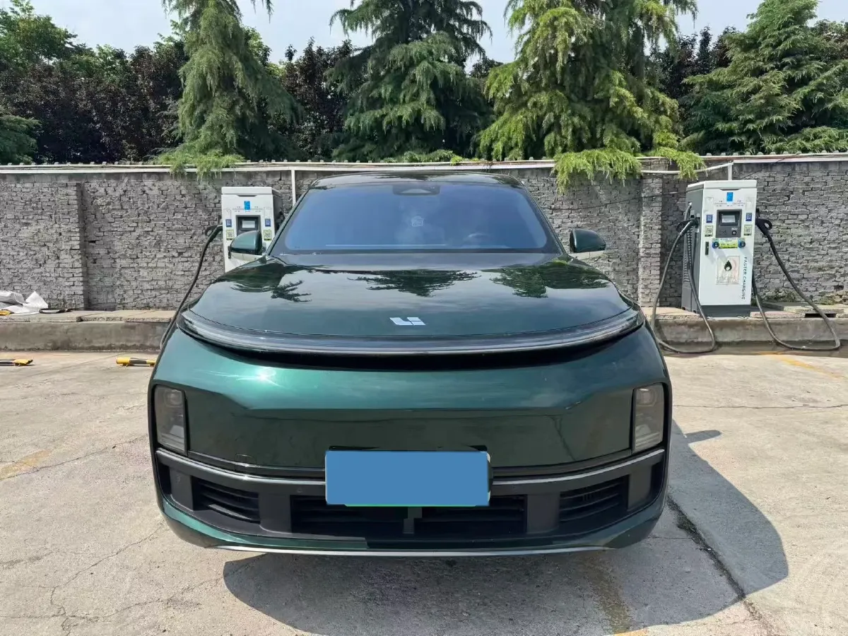 2023 Li L8 Range Extended 154HP REEV 40.9KWH,autocango,china used car exporter,china ev exporter,chinese used car exporter,chinese used ev exporter