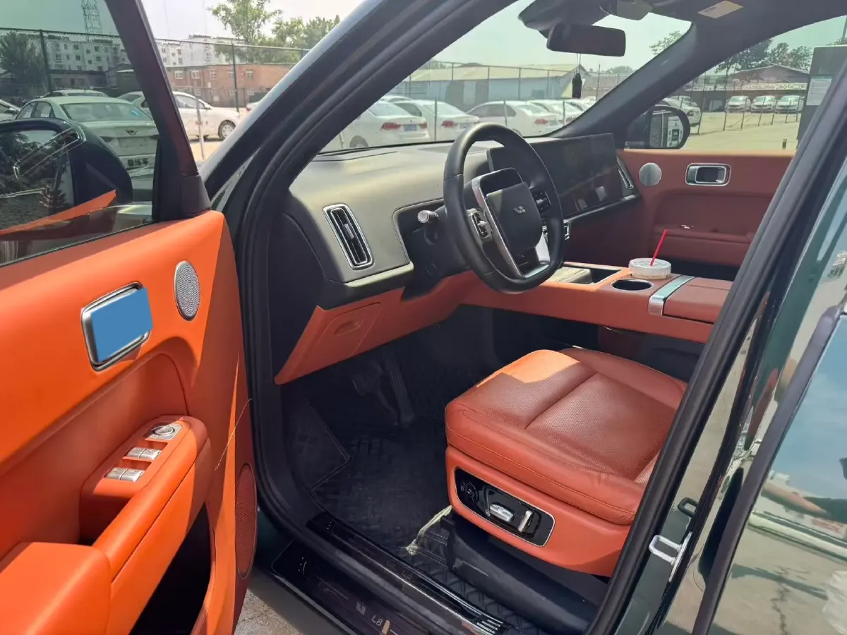 2023 Li L8 Range Extended 154HP REEV 40.9KWH,autocango,china used car exporter,china ev exporter,chinese used car exporter,chinese used ev exporter