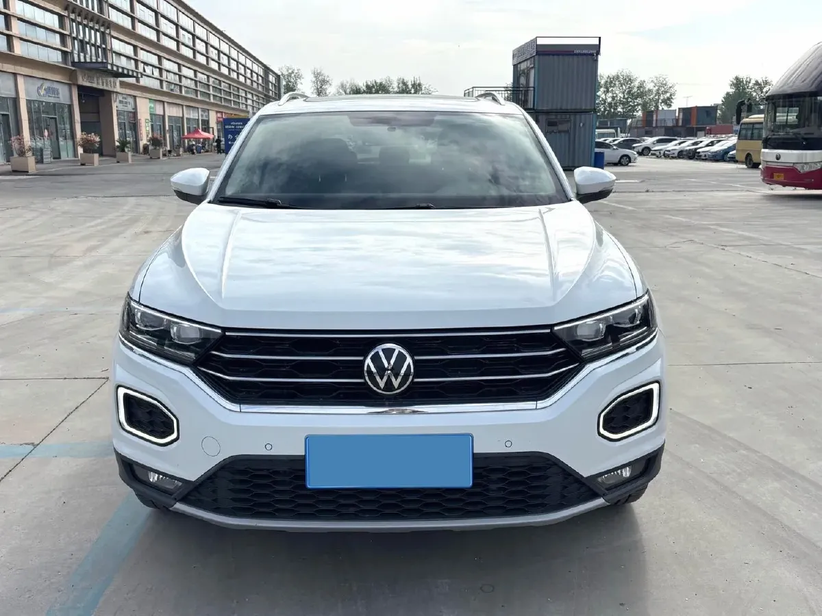 2022 Volkswagen T-Roc 1.4T 150HP L4 7DCT,autocango,china used car exporter,china ev exporter,chinese used car exporter,chinese used ev exporter