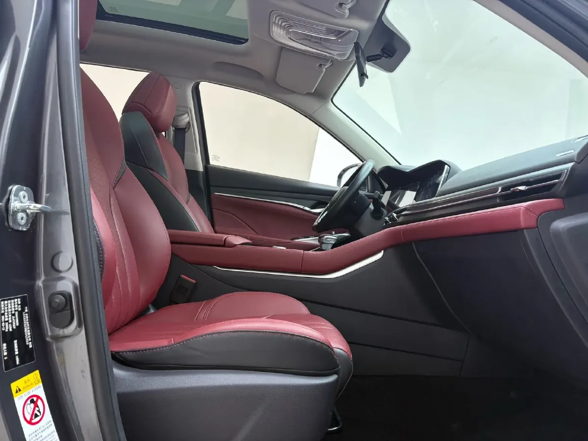 2021 ChangAn CS75 Plus 1.5T 178HP L4 6AT,autocango,china used car exporter,china ev exporter,chinese used car exporter,chinese used ev exporter