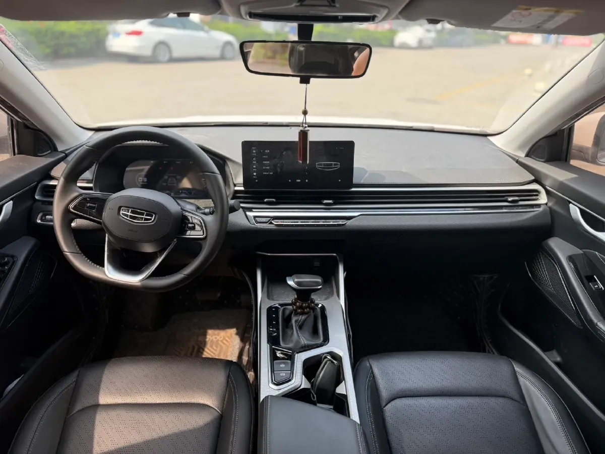 2022 Geely Emgrand 1.5L 114HP L4 CVT,autocango,china used car exporter,china ev exporter,chinese used car exporter,chinese used ev exporter