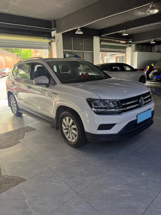 2019 Jeep Compass 1.4T 165HP L4 7DCT,autocango,china used car exporter,china ev exporter,chinese used car exporter,chinese used ev exporter