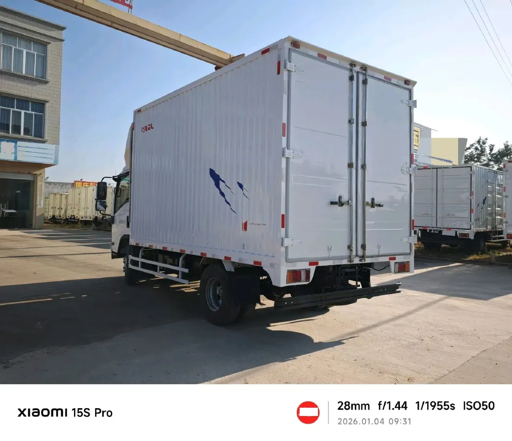 2025 Isuzu Light Truck 5MT,autocango,china used car exporter,china ev exporter,chinese used car exporter,chinese used ev exporter