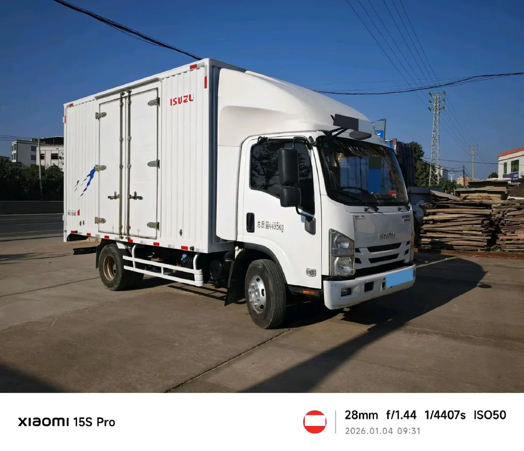 2025 Isuzu Light Truck 5MT,autocango,china used car exporter,china ev exporter,chinese used car exporter,chinese used ev exporter