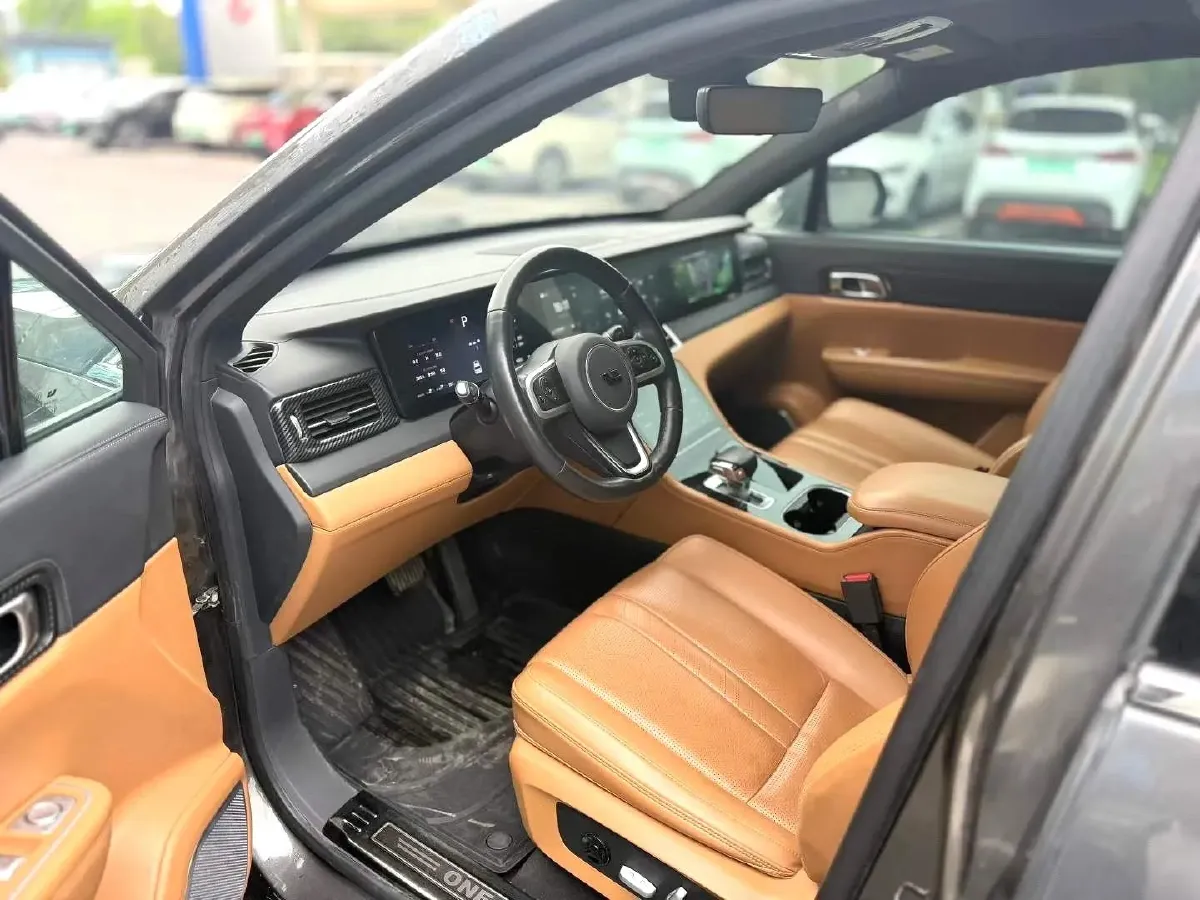 2020 Li ONE Range Extended 131HP REEV 40.5KWH,autocango,china used car exporter,china ev exporter,chinese used car exporter,chinese used ev exporter