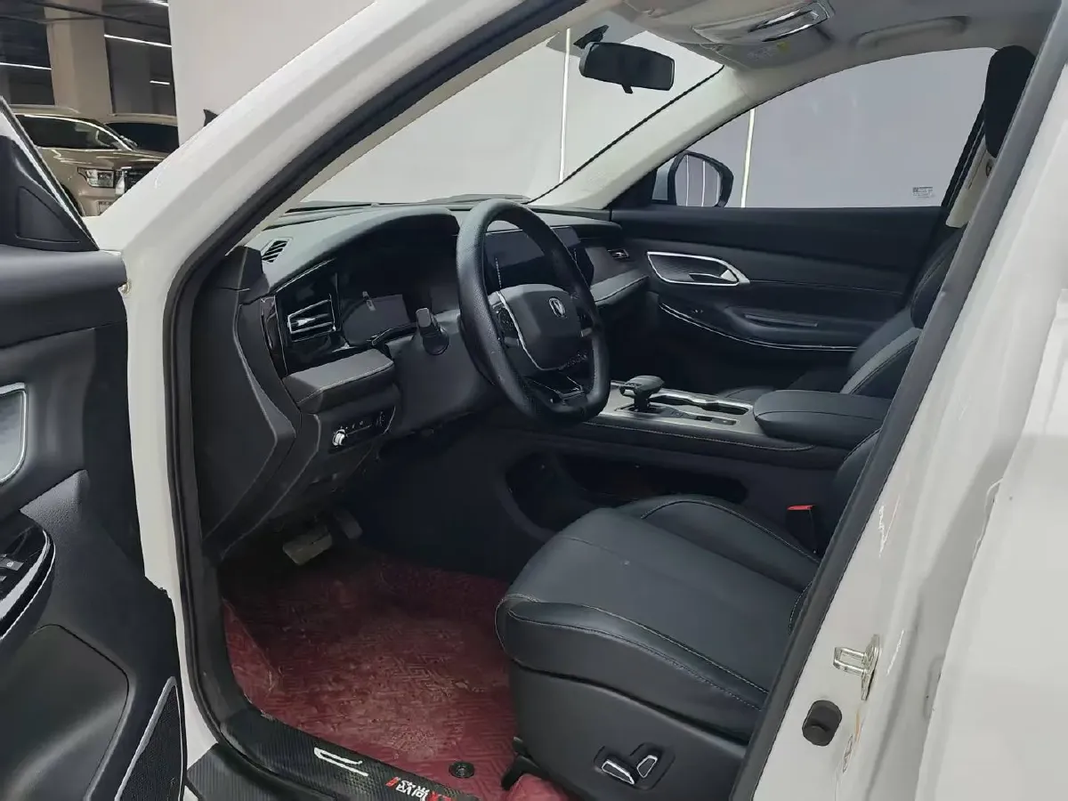 2024 ChangAn X7 PLUS 1.5T 188HP L4 7DCT,autocango,china used car exporter,china ev exporter,chinese used car exporter,chinese used ev exporter