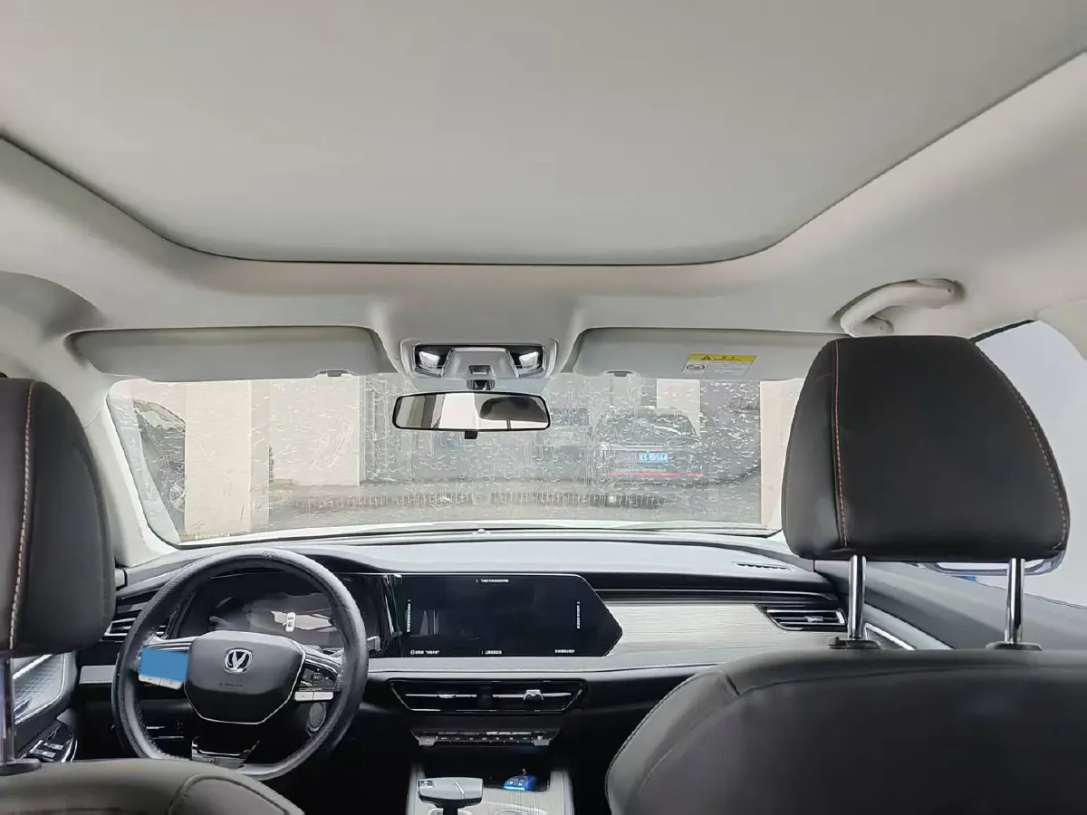 2024 ChangAn X7 PLUS 1.5T 188HP L4 7DCT,autocango,china used car exporter,china ev exporter,chinese used car exporter,chinese used ev exporter