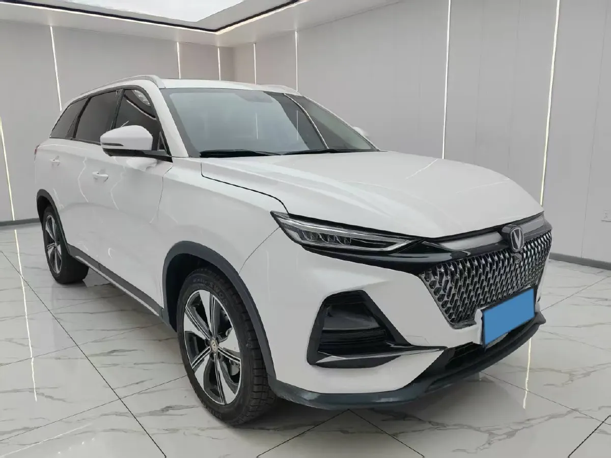 2024 ChangAn X7 PLUS 1.5T 188HP L4 7DCT,autocango,china used car exporter,china ev exporter,chinese used car exporter,chinese used ev exporter
