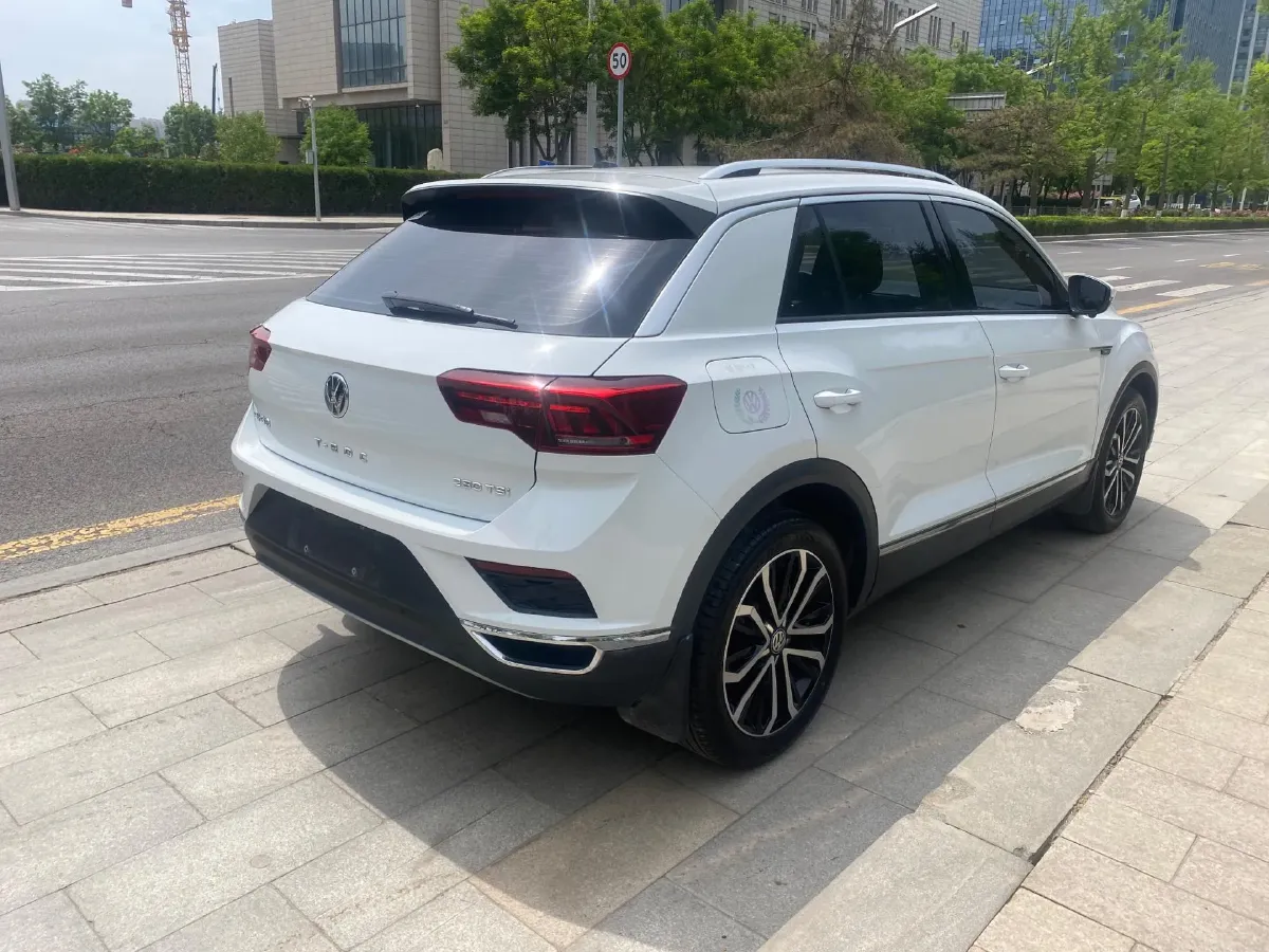 2020 Volkswagen T-Roc 1.4T 150HP L4 7DCT,autocango,china used car exporter,china ev exporter,chinese used car exporter,chinese used ev exporter