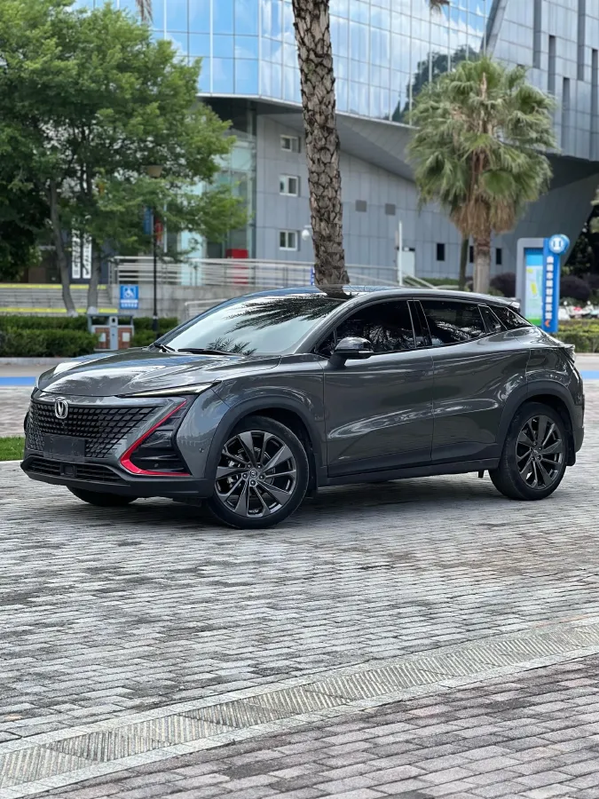 2020 ChangAn UNI-T 1.5T 180HP L4 7DCT,autocango,china used car exporter,china ev exporter,chinese used car exporter,chinese used ev exporter