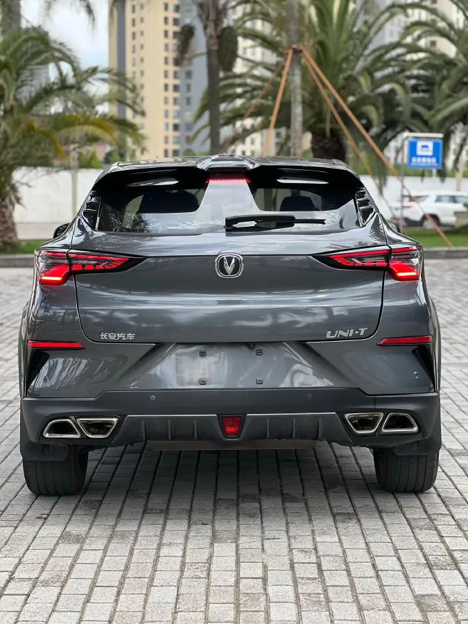 2020 ChangAn UNI-T 1.5T 180HP L4 7DCT,autocango,china used car exporter,china ev exporter,chinese used car exporter,chinese used ev exporter