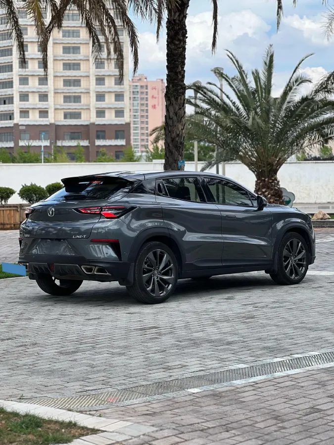 2020 ChangAn UNI-T 1.5T 180HP L4 7DCT,autocango,china used car exporter,china ev exporter,chinese used car exporter,chinese used ev exporter