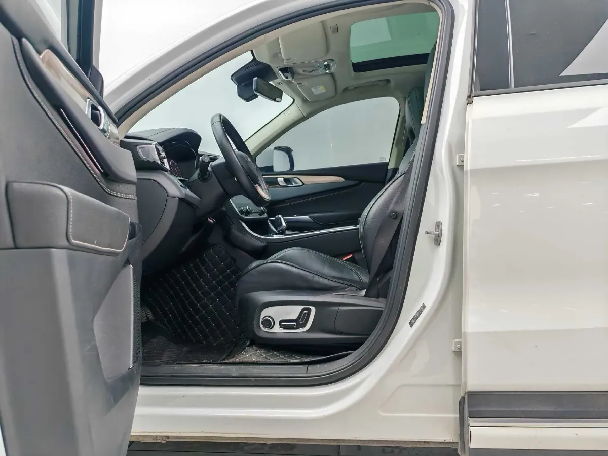 2017 Foton Tunland 2.8T 177HP L4 6AT,autocango,china used car exporter,china ev exporter,chinese used car exporter,chinese used ev exporter
