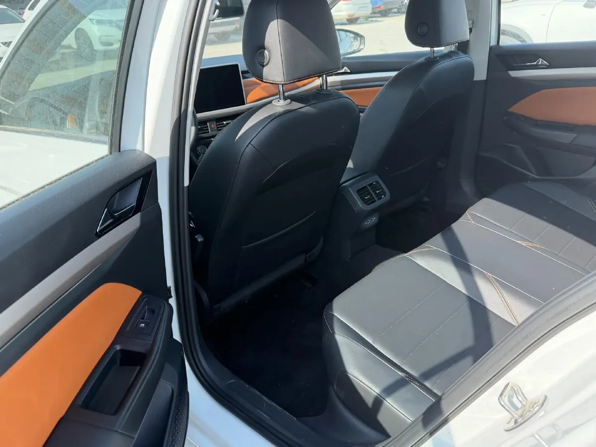 2023 Volkswagen Bora 1.2T 116HP L4 7DCT,autocango,china used car exporter,china ev exporter,chinese used car exporter,chinese used ev exporter