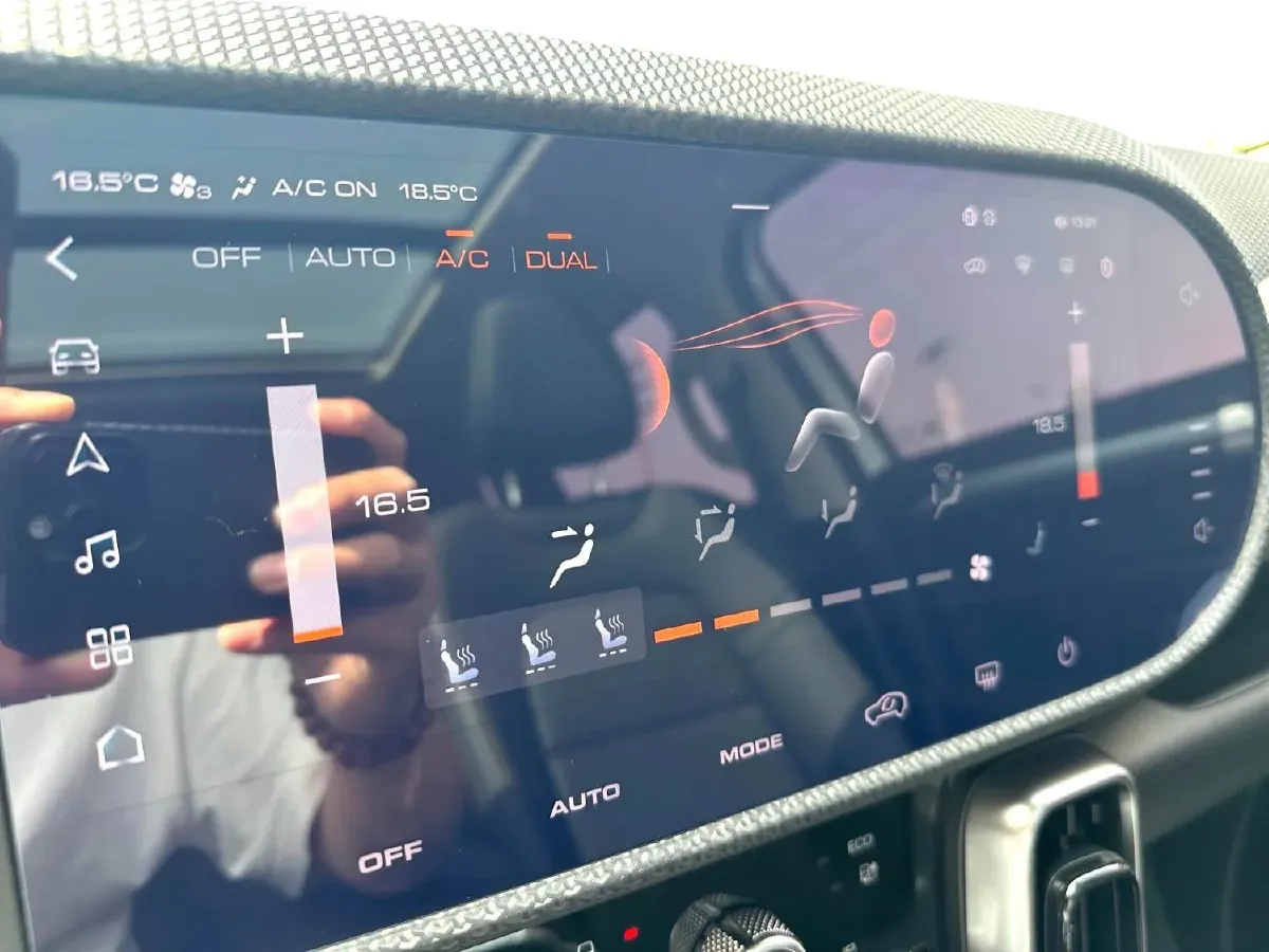 2021 Haval Dargo 2.0T 211HP L4 7DCT,autocango,china used car exporter,china ev exporter,chinese used car exporter,chinese used ev exporter