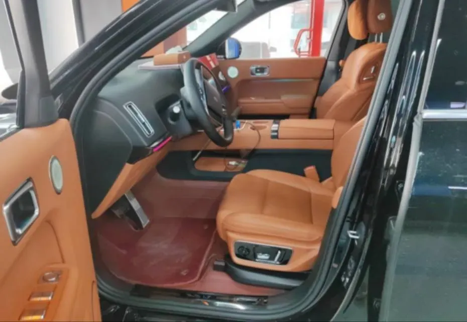 2024 Li L8 Range Extended 154HP REEV 42.8KWH,autocango,china used car exporter,china ev exporter,chinese used car exporter,chinese used ev exporter