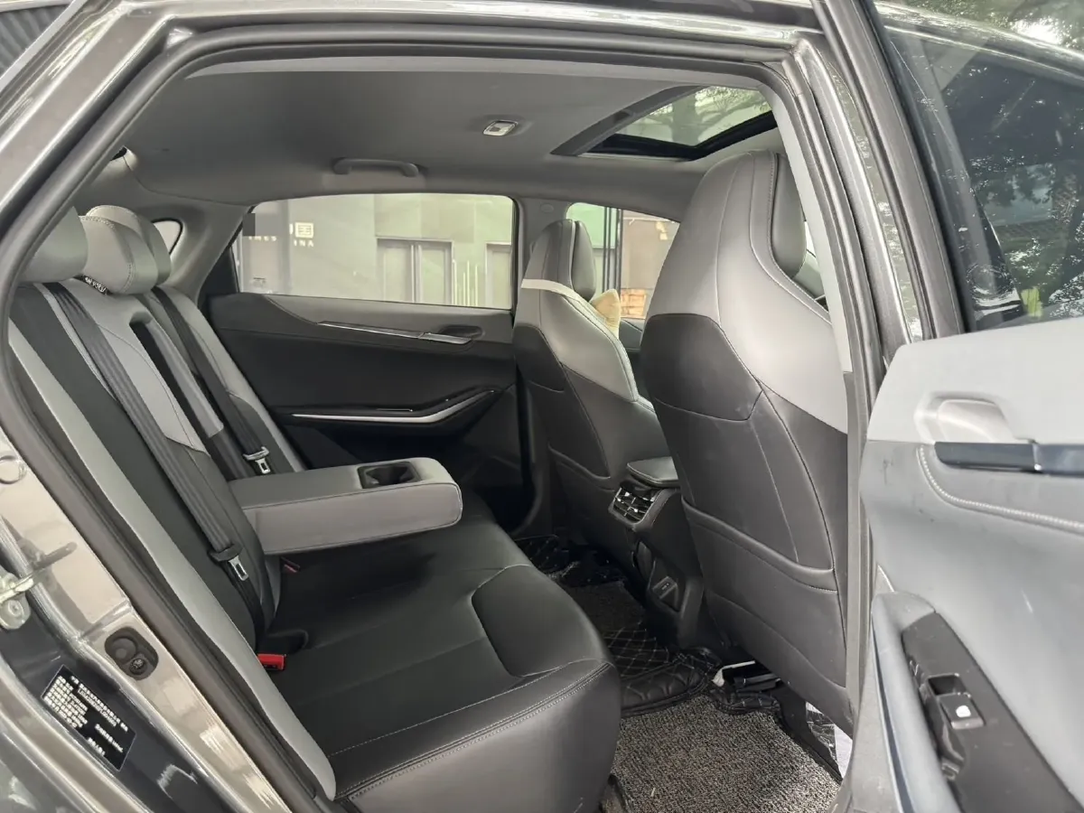 2023 ChangAn Raeton Plus 1.5T 188HP L4 7DCT,autocango,china used car exporter,china ev exporter,chinese used car exporter,chinese used ev exporter