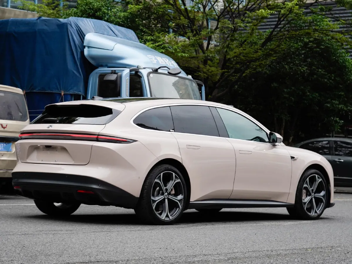 2024 NIO ET5T BEV 75KWH,autocango,china used car exporter,china ev exporter,chinese used car exporter,chinese used ev exporter