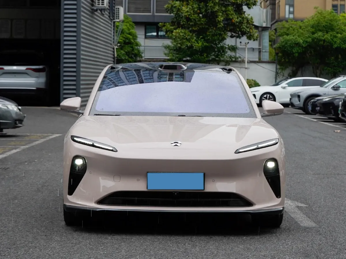 2024 NIO ET5T BEV 75KWH,autocango,china used car exporter,china ev exporter,chinese used car exporter,chinese used ev exporter