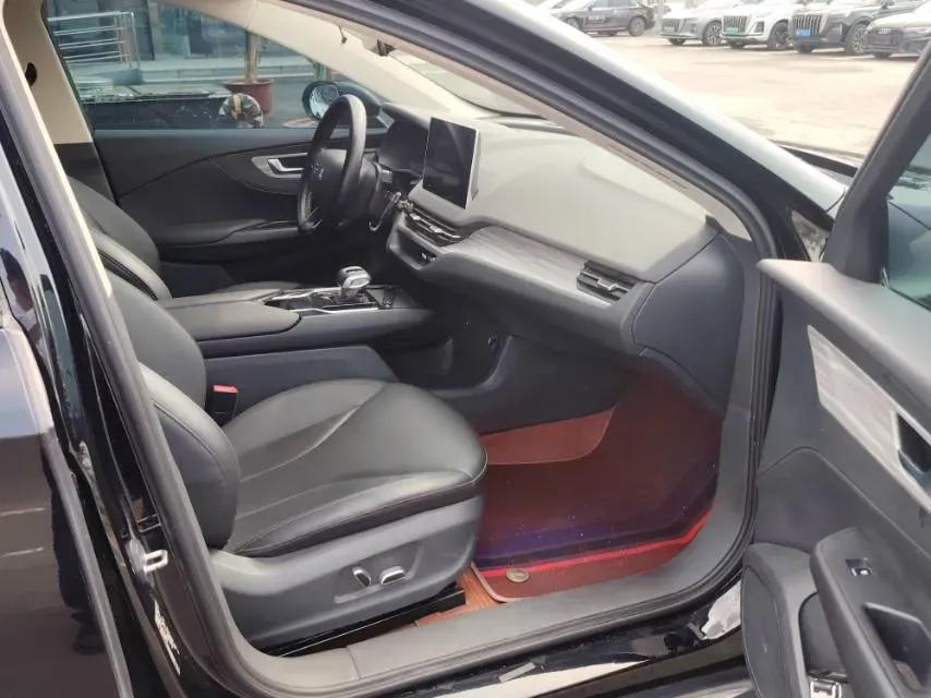 2024 HongQi E-QM5 BEV 72KWH,autocango,china used car exporter,china ev exporter,chinese used car exporter,chinese used ev exporter
