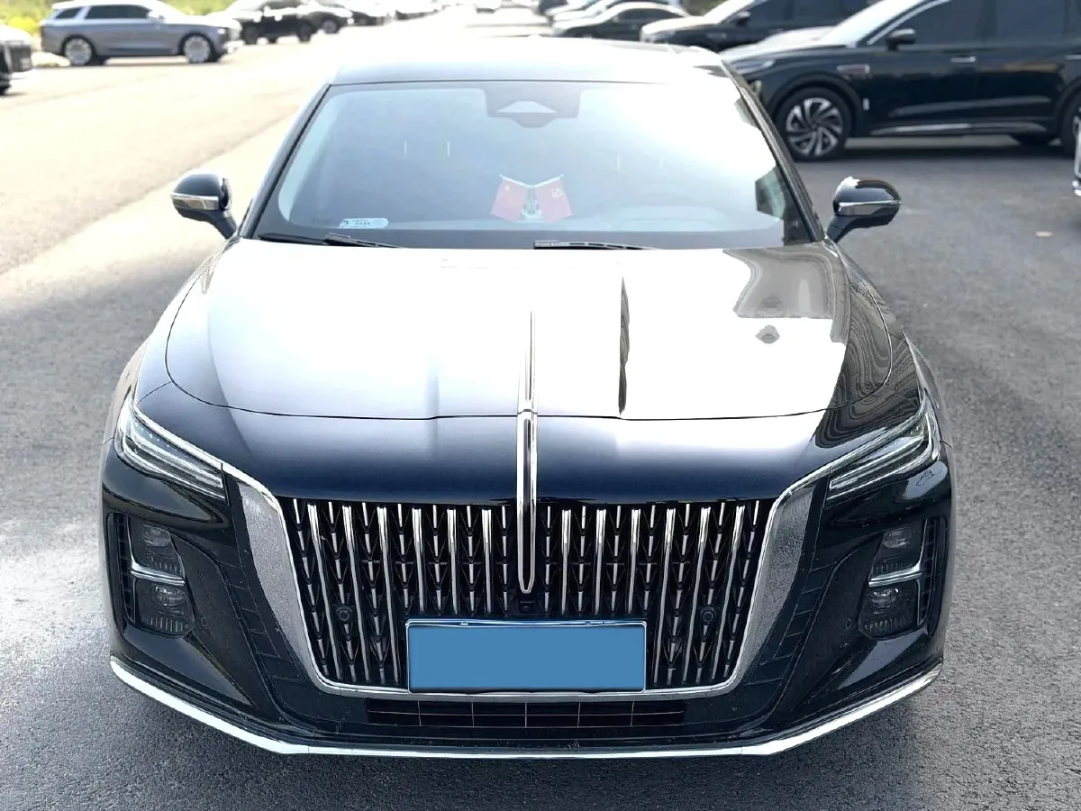 2025 HongQi H5 1.5T 169HP L4 1DHT Hybrid,autocango,china used car exporter,china ev exporter,chinese used car exporter,chinese used ev exporter
