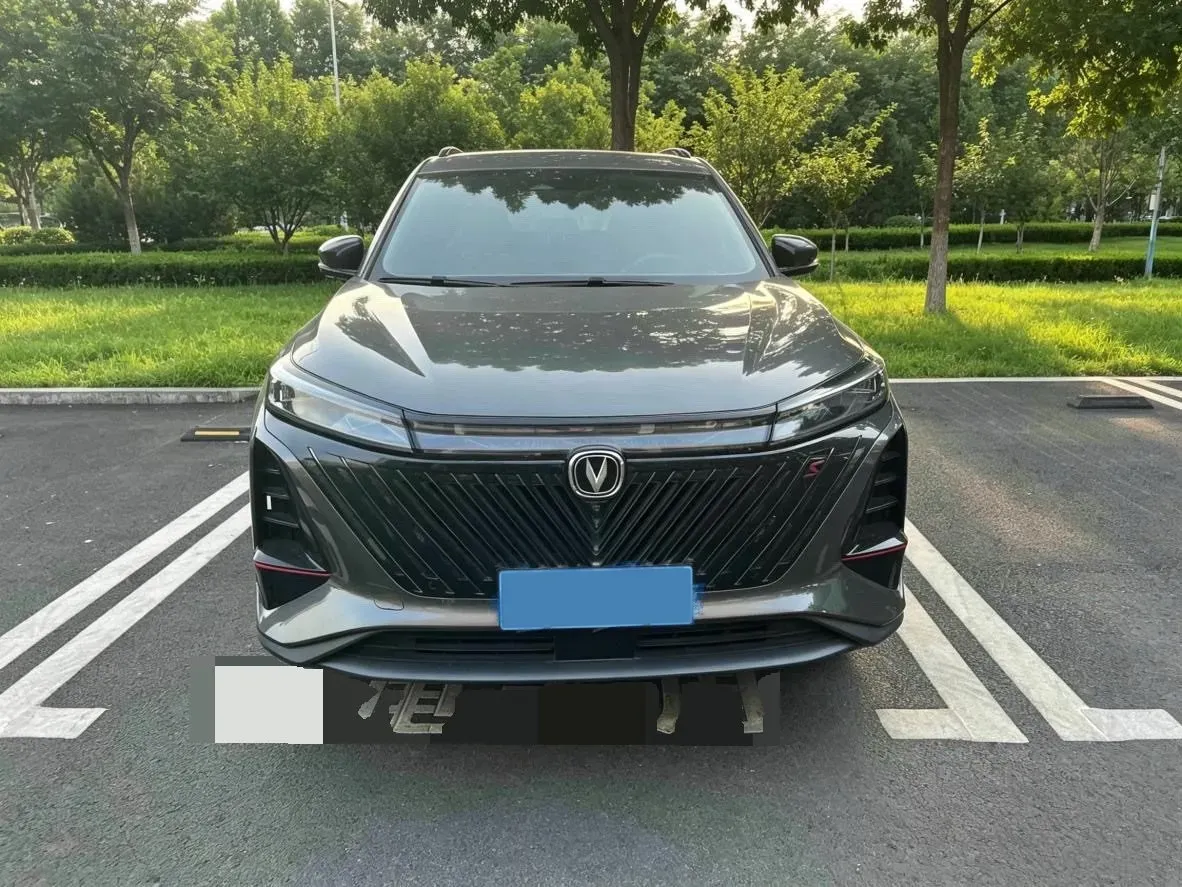 2022 ChangAn CS75 Plus 2.0T 233HP L4 8AT,autocango,china used car exporter,china ev exporter,chinese used car exporter,chinese used ev exporter