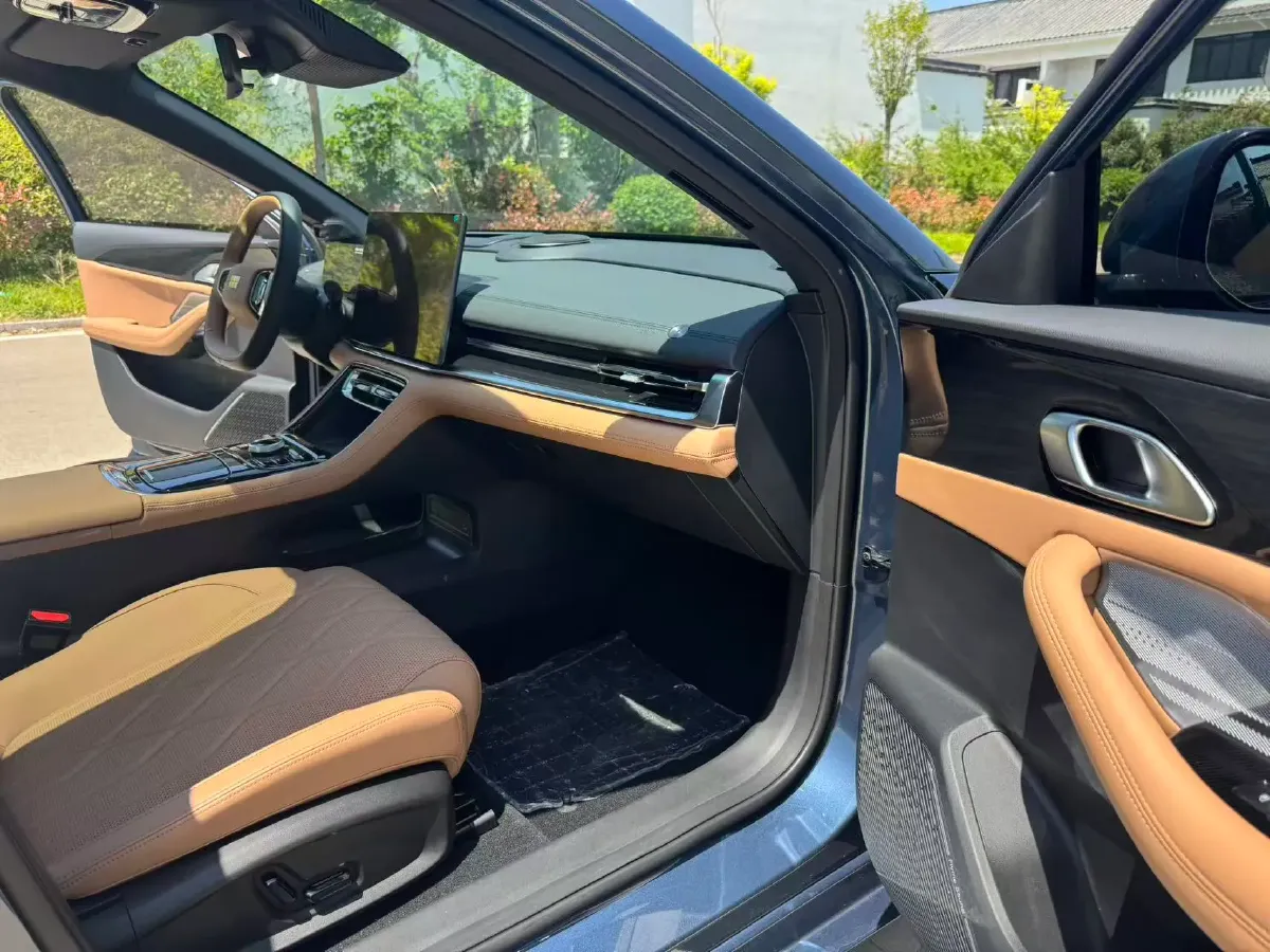 2025 Geely Galaxy A7 1.5L 112HP L4 1DHT PHEV,autocango,china used car exporter,china ev exporter,chinese used car exporter,chinese used ev exporter